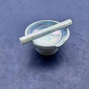 Our iridescent blue ashtray sets include a matching one hitter